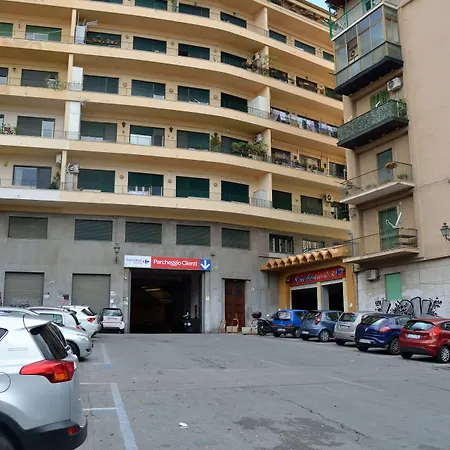 Piazza Marina