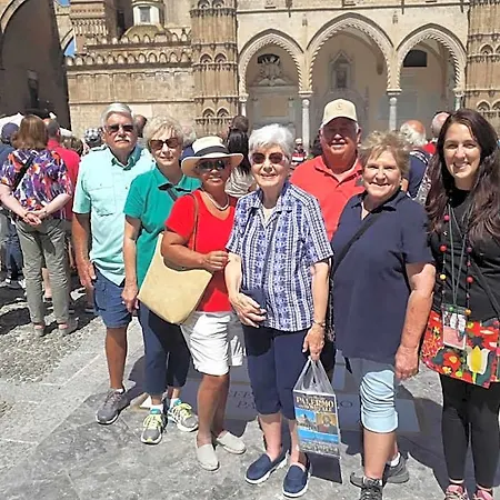 Alojamento de Acomodação e Pequeno-almoço Piazza Marina Palermo