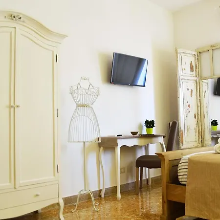 Piazza Marina Couette-café 3*