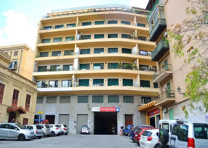 Piazza Marina Палермо