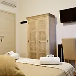 Couette-café Piazza Marina 4*