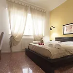 Couette-café Piazza Marina 4*