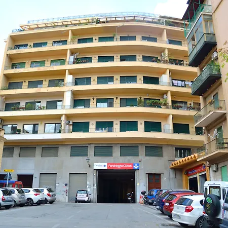 Couette-café Piazza Marina