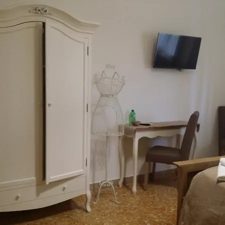 Piazza Marina Nocleg ze śniadaniem